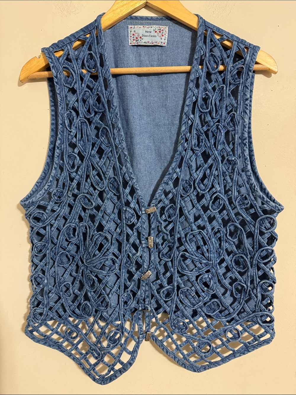 Vintage New Direction Blue Denim Macramé Crochet Vest size L Cottagecore Prairie